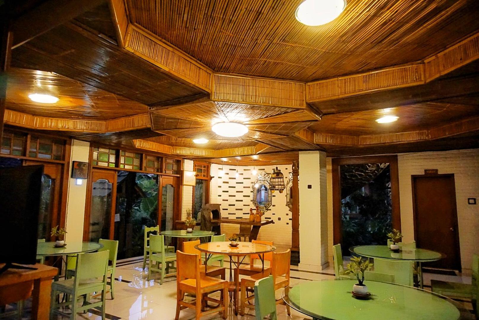 Ary'S Hotel By Cocotel Yogyakarta Exteriér fotografie